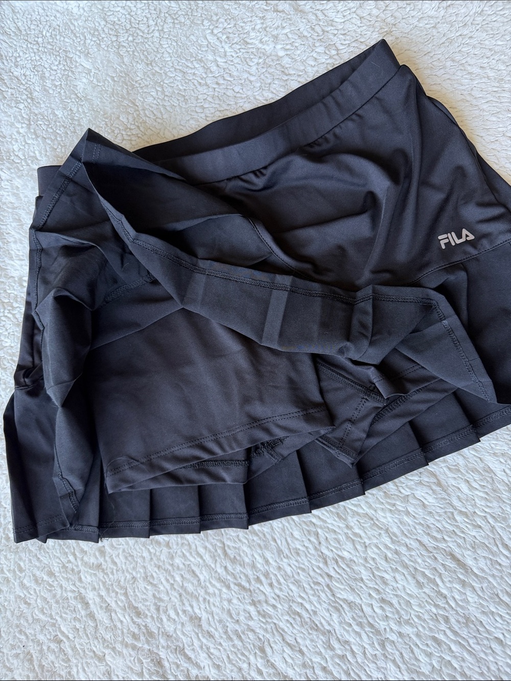 FILA Black Pleated Tennis Skort with Logo - Picture 3 of 4